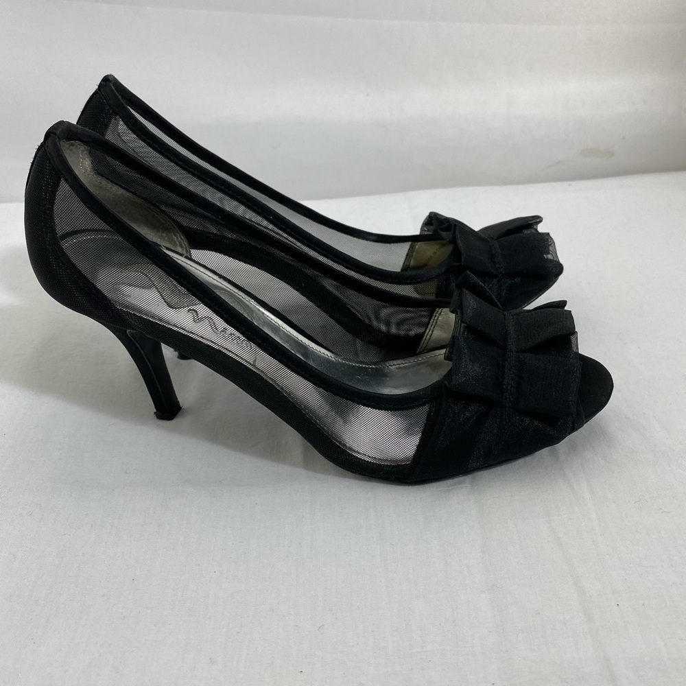 Nima shoe